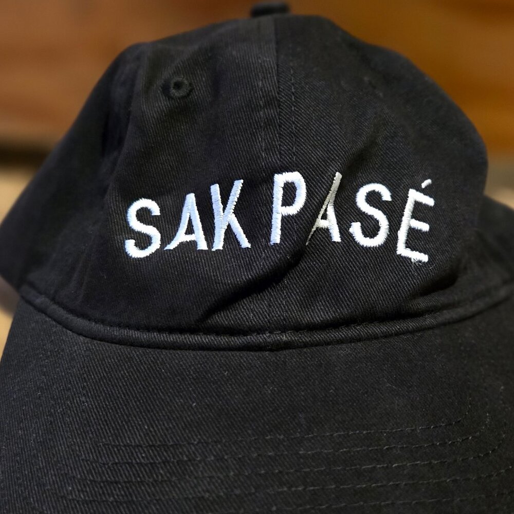 Sak Pase hat